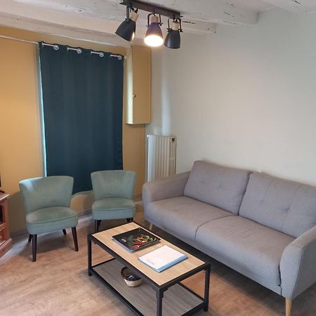 Agreable Maison De Ville Au Coeur De Chinon Dış mekan fotoğraf